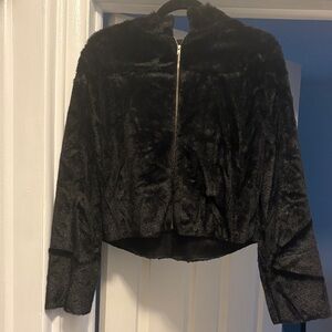 NWOT faux fur cropped zip up